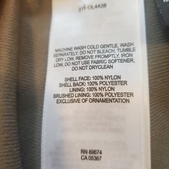 EUC Womens Mountain Hardwear dryQ elite 211 OL4428 ski pants Sz M - 1" hole edge - Picture 11 of 14